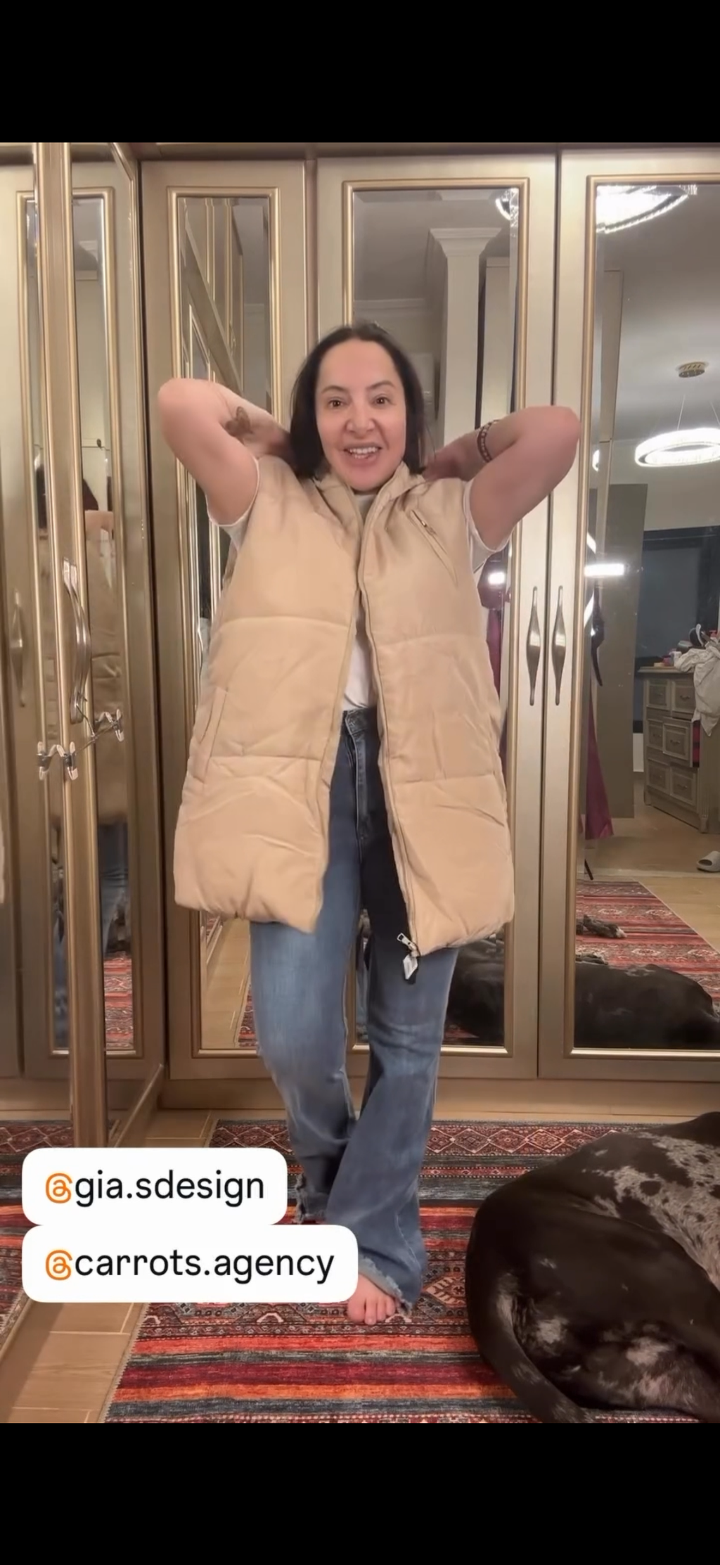 Sleeveless long waterproof jacket