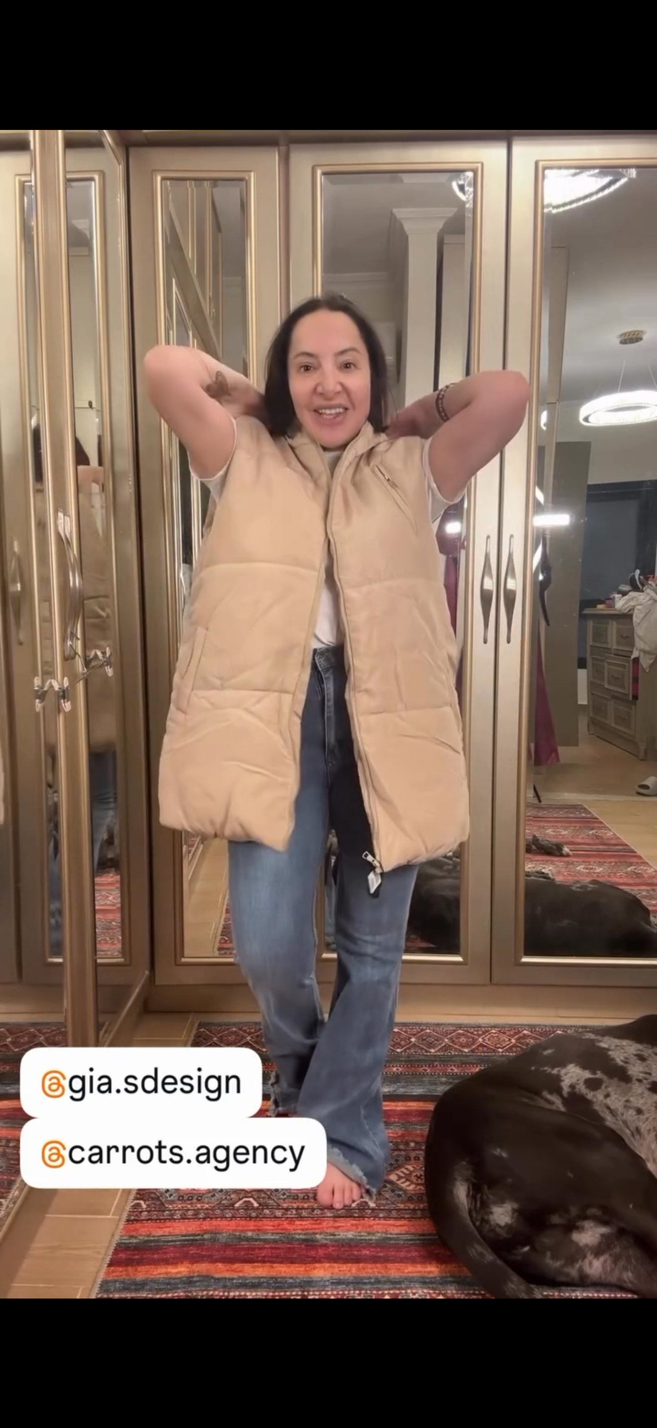 Sleeveless long waterproof jacket